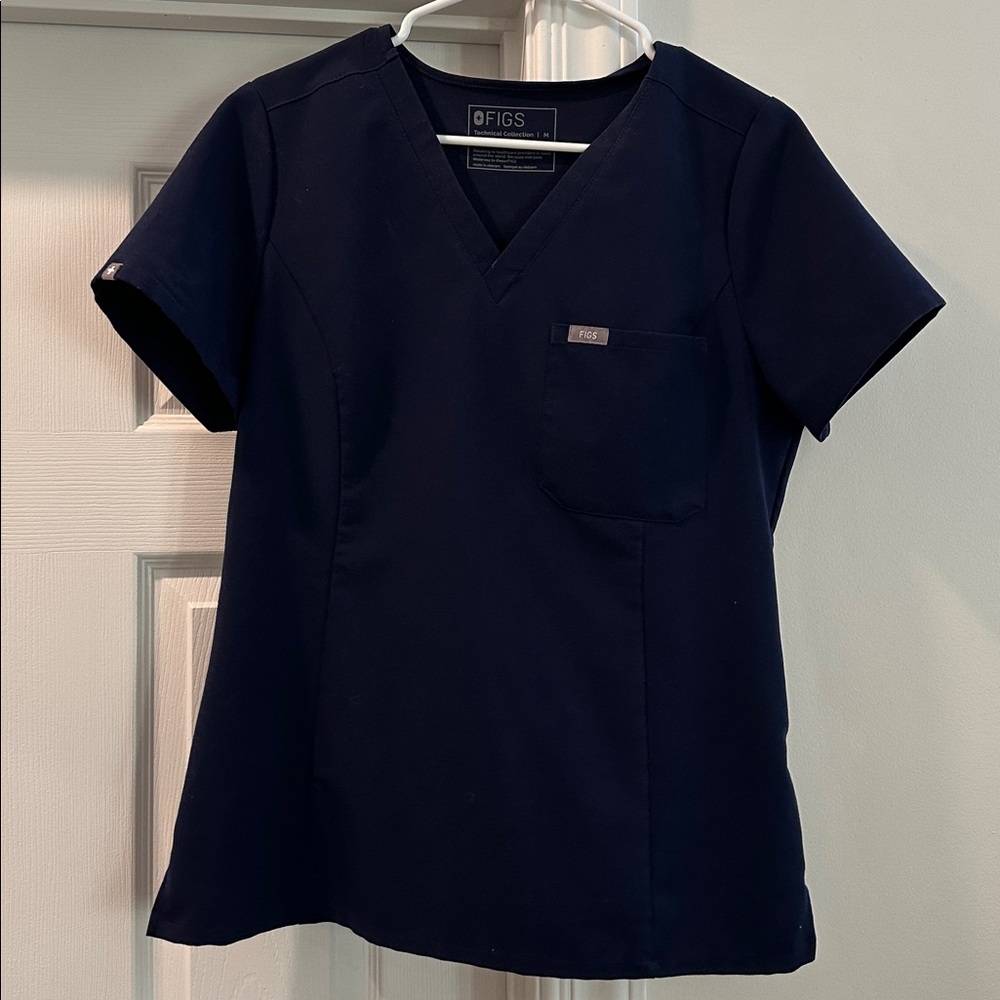 Navy Women’s Figs top
